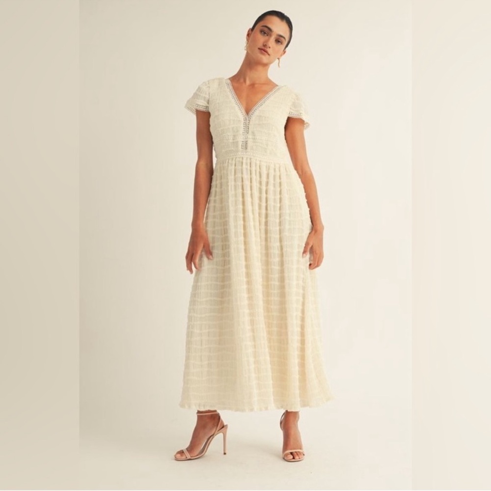 Elegant Cream Maxi Dress
